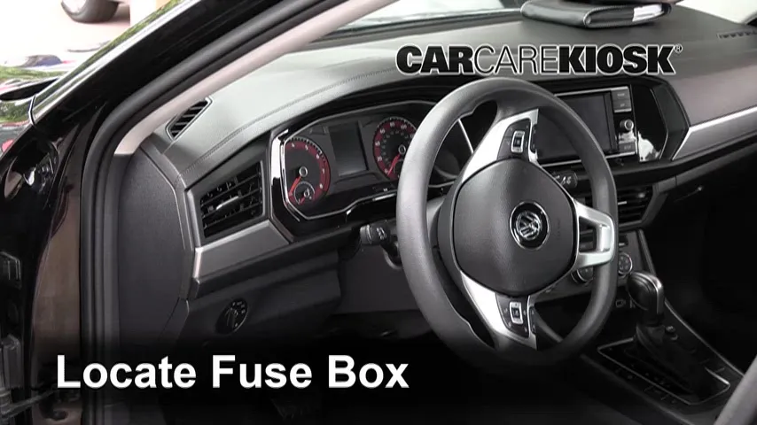 2020 Volkswagen Jetta SE 1.4L 4 Cyl. Turbo Fuse (Interior)